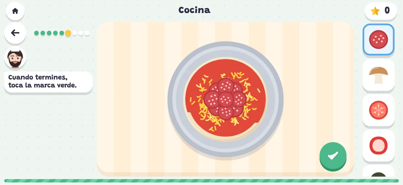 Una pizza en la cocina con papá de chef